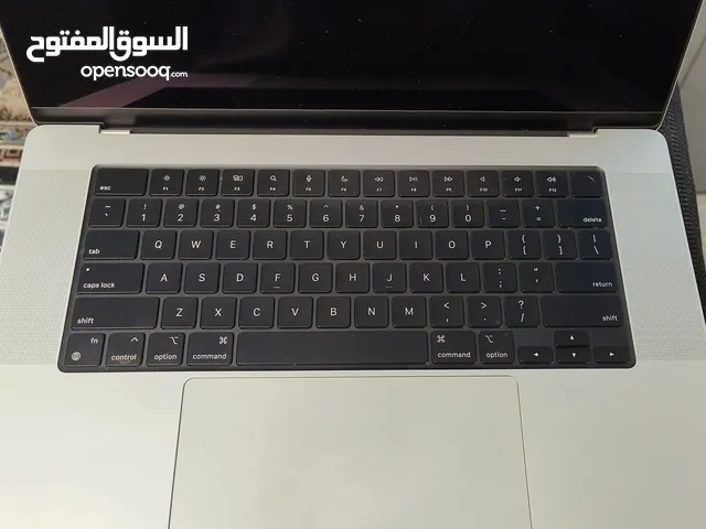 MacBook Pro M3 (18 GB)