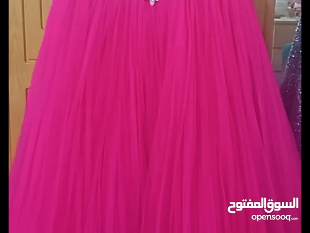 فستان زهري (فوشي) جديد غير ملبوس