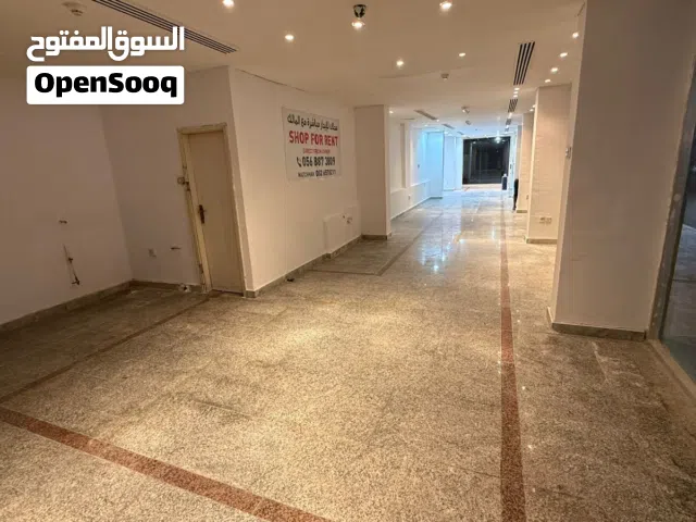 محل زاوية مميز للإيجار – الخالدية   Prime Corner Shop for Rent – Al Khalidiya