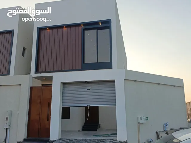 180 m2 More than 6 bedrooms Villa for Sale in Dammam Other