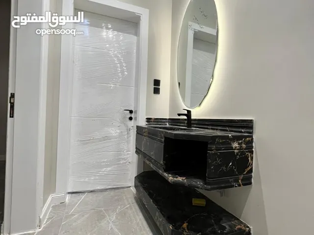 250 m2 More than 6 bedrooms Villa for Rent in Tabuk Al safa