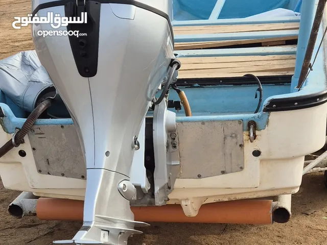 قارب23 مع مكينه هوندا 100وعربه كامل