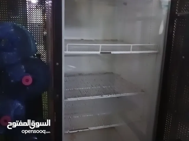 السلام عليكم موجود ثلاجه للبيع بسعر 150