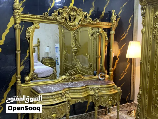 غرفة نوم مصرية 8 قطع ميز تواليت مرايه كومديات ثنين ملحق كنتور وزاوية