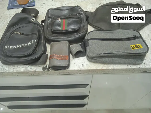 مجموعه شنط كروس بحاله جيدة