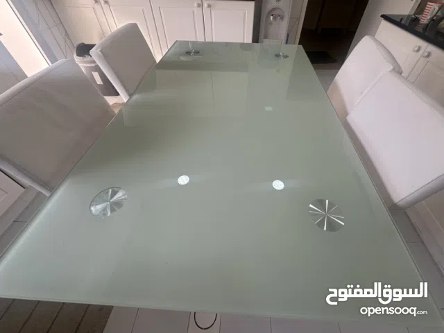 DINING TABLE WITH 4 CHAIR