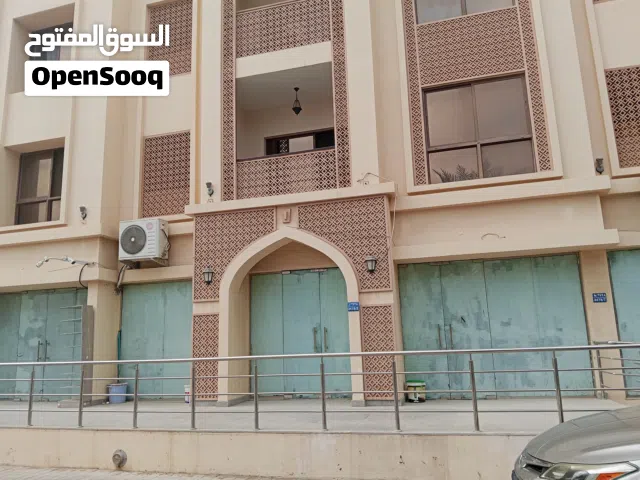 محل تجاري للإيجار في موقع مميز بمجمع مزايا الموالح