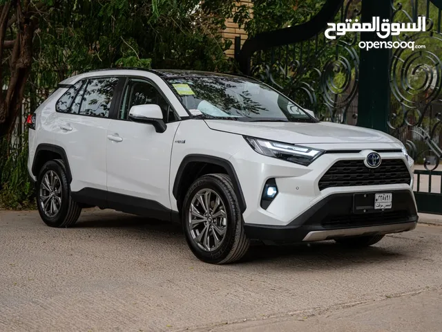 تويوتا راف فور rav4 فول مواصفات 2025 فول مواصفات بسعر حصري من شركة الق تاج البنوك لتجارة السيارات