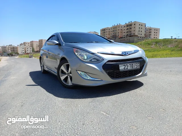 هيونداي سوناتا موديل 2013 فل كامل
أتوماتيك للبيع