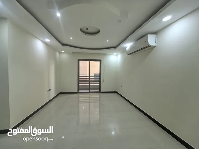 للايجار شقة واسعة وشرحة في منطقة الحد الجديد بدون كهرباء