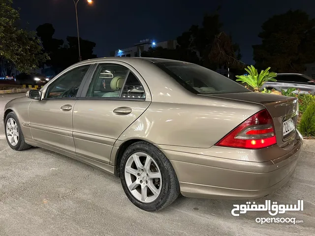 مرسيدس C200 موديل 2005 كلاسيك