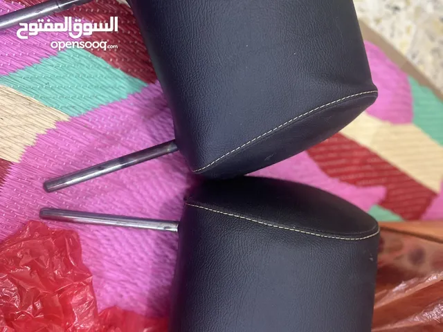 تكيات سيارة ابصم