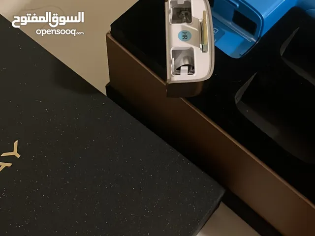 ليزر ملاي جديييد ونظيف وعليه ضمان البيع مع الضمان