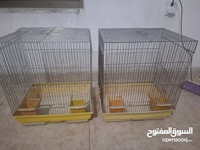 للبيع قفصين بحالة جيدة للبغبغاء