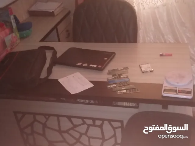 كرسي متحرك مدير ومكتب