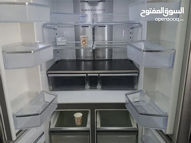 الوحيدة في سلطنة عمان ثلاجات سامسونج وال جي العالمية صناعة كورية أصلية بحالة ممتازة استعمال نظيف جدا