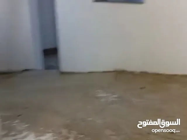 للايجار سرداب في حولي 750 متر