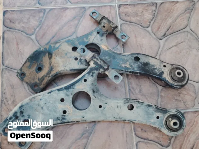 قطع غيار تويوتا سيينا 2012 فراشيلات وسابورطوات ومزطوريات أمامية وفطاحات للبيع