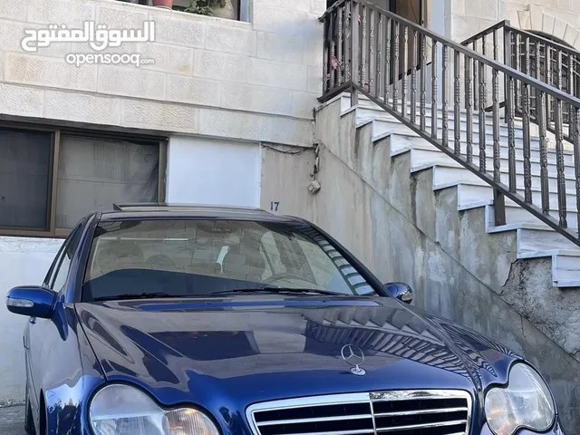 مرسيدس C200 w203