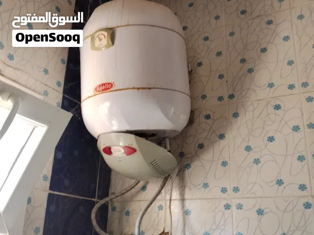 متوفر مرحاض مستعمل وسخانه ولوديني المكان طرابلس