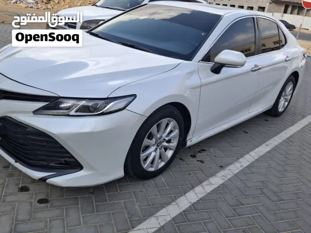 كامري 2018 خليجي استخدام شخصي ثاني مالك من الوكاله 4 سلندر فل كامل فتحه ومثبت سرعه تامين 10 اشهر