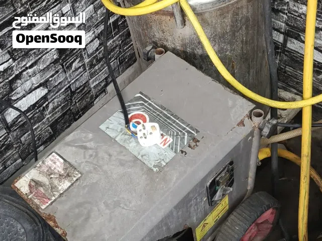 محل تلميع السيارات البريق اللامع اقرا الوصف