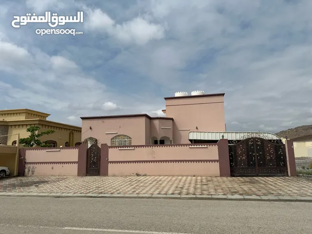 231 m2 3 Bedrooms Townhouse for Sale in Al Dakhiliya Nizwa