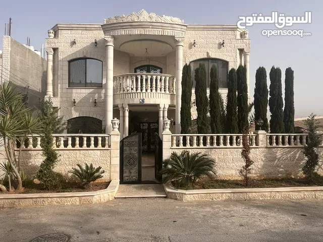 690 m2 2 Bedrooms Townhouse for Sale in Zarqa Al-Qadisyeh - Rusaifeh