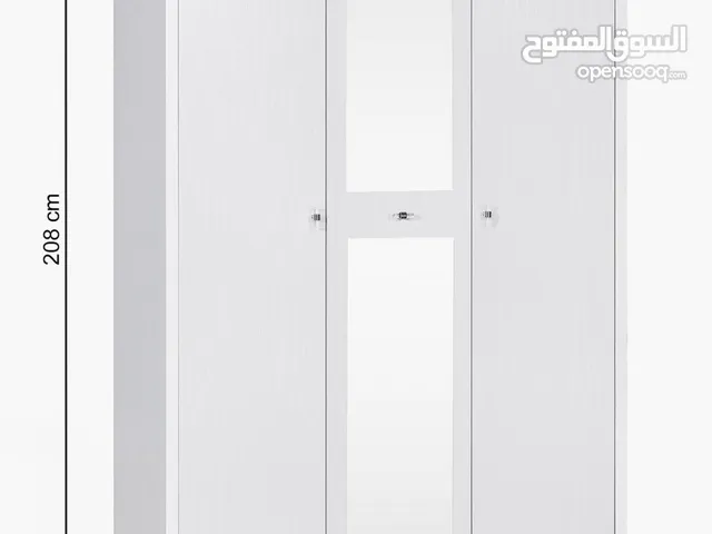 Bedroom furniture set