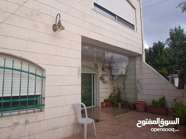 290 m2 5 Bedrooms Villa for Sale in Amman Marj El Hamam