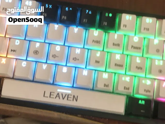كيبورد قيمنق 60 rgb blue switch مخرج usb c to usb c