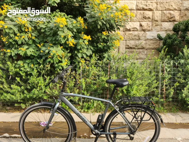 بايسكل هجين امريكي ماركة Univega حجم 28