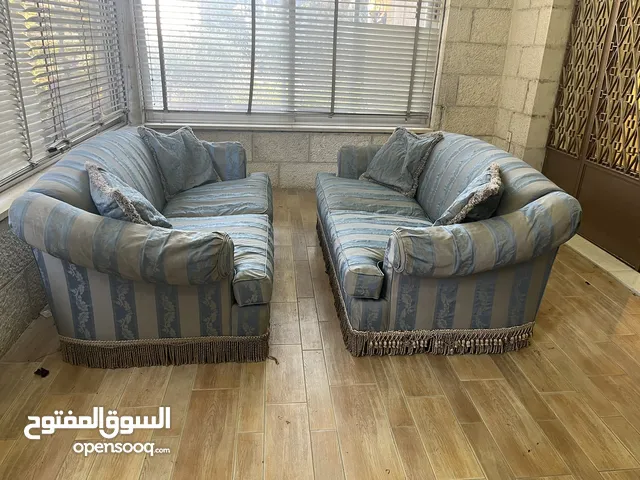 أثاث غرف جلوس وملحقاتها