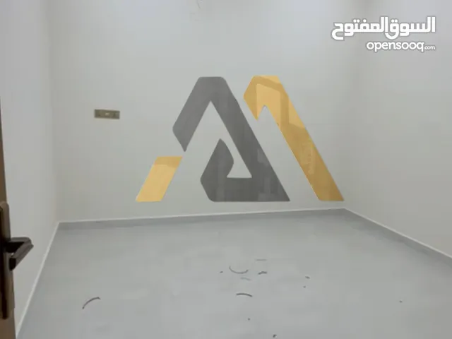 100 m2 2 Bedrooms Apartments for Rent in Basra Baradi'yah