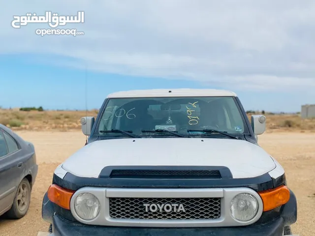 Used Toyota FJ in Benghazi