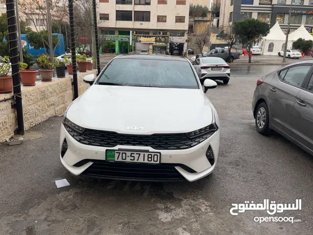 K5 2025 للإيجار بأعلى المواصفات هايبرد من مكتب ديرتنا الأردنية عروض العيد