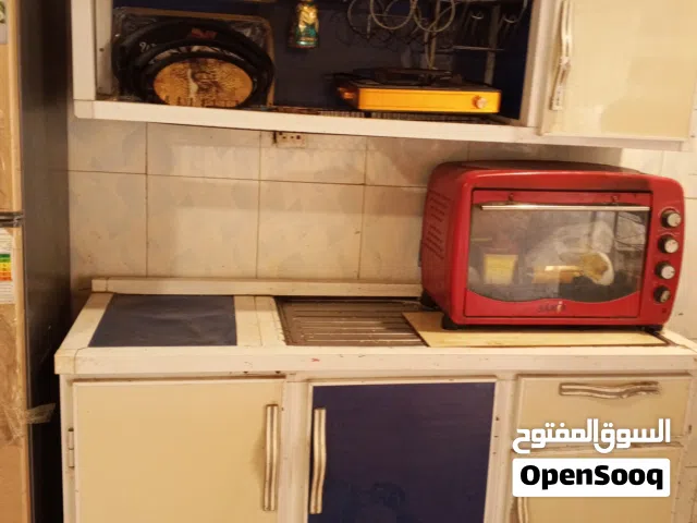 كاونتر ثلاث ابواب نظيف للبيع