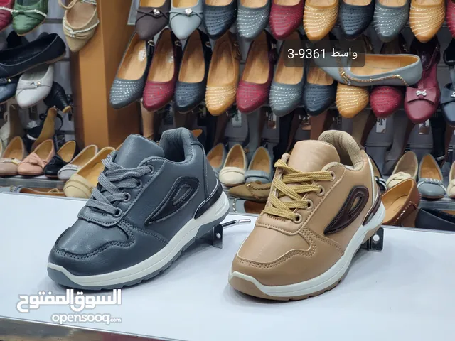 Boys Athletic Shoes in Sana'a