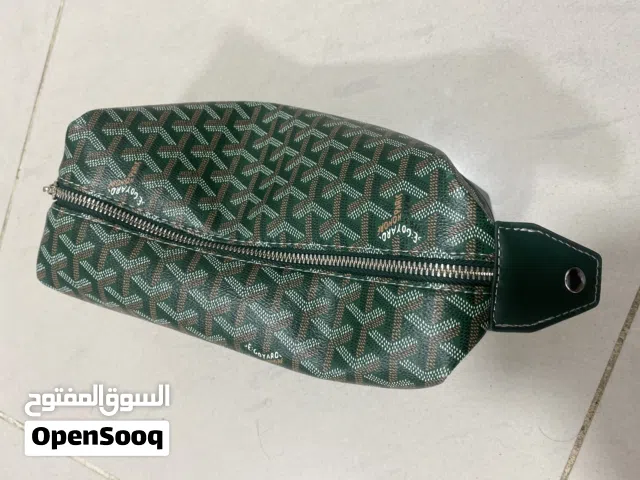 شنطه لويفيتون خضراء ألون رجاليه صيفيه