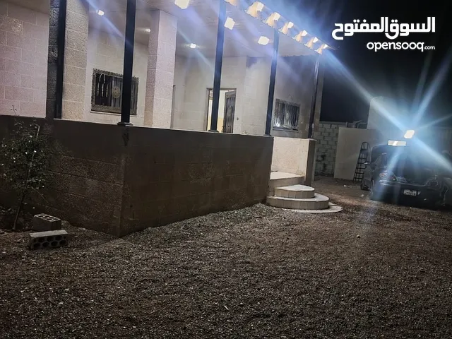 بيت لبيع طابقين مرخص ومفروز