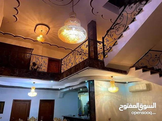 460 m2 4 Bedrooms Villa for Sale in Tripoli Ain Zara