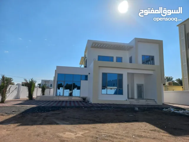 380 m2 4 Bedrooms Villa for Sale in Muscat Al-Hail