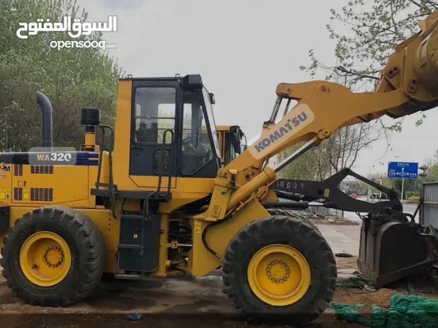 مطلوب جرافه كوماتسو موديل 2011 وما فوق