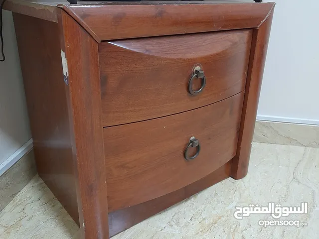 Bed side Drawer in good condition for OMR 3 in barka