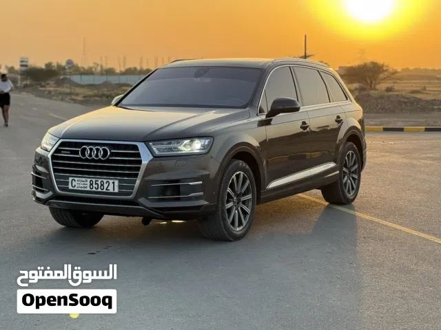 2016 أودي Q7 Standard