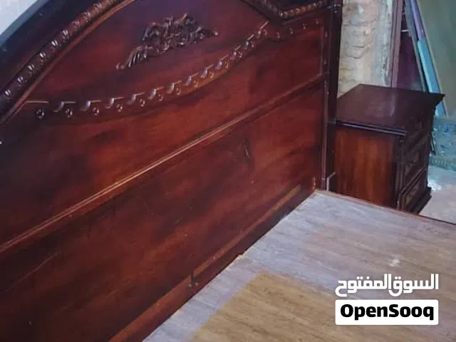 _الغرفة السعودية المتينة جدا جدا  تتكون من دولاب 6 دلف  زائد 2 كومودينو  زائد سرير فخم جدا جد