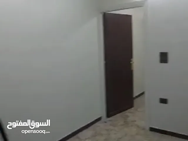 فرصة للبيع او الإيجار – مكتب جاهز في ساروجة (بناء الورد)