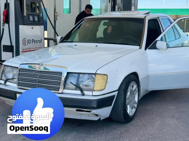 1992 Mercedes Benz E-Class E 200