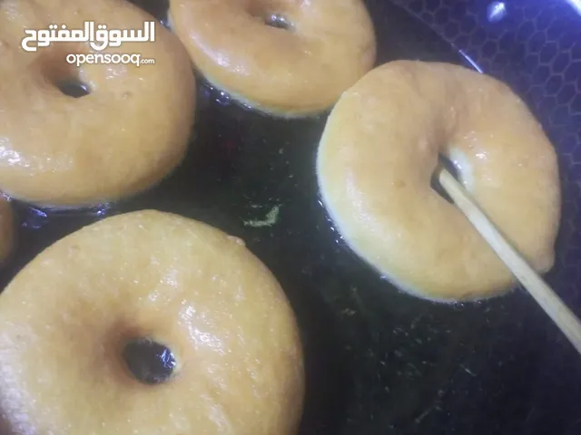 حلويات ومعجنات وكبب