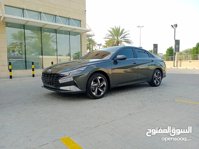 Hyundai Elantra 2023 in Southern Governorate
